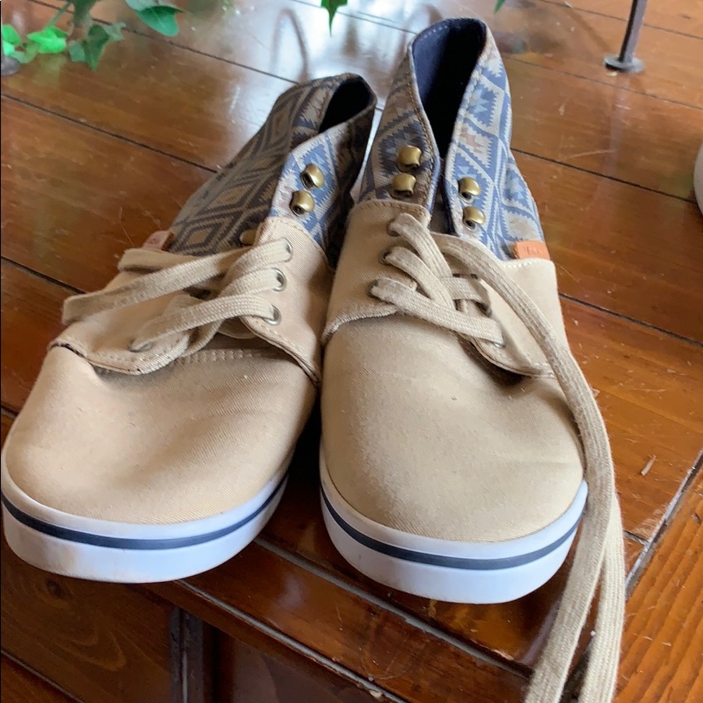 Vans - Picture 3 of 3